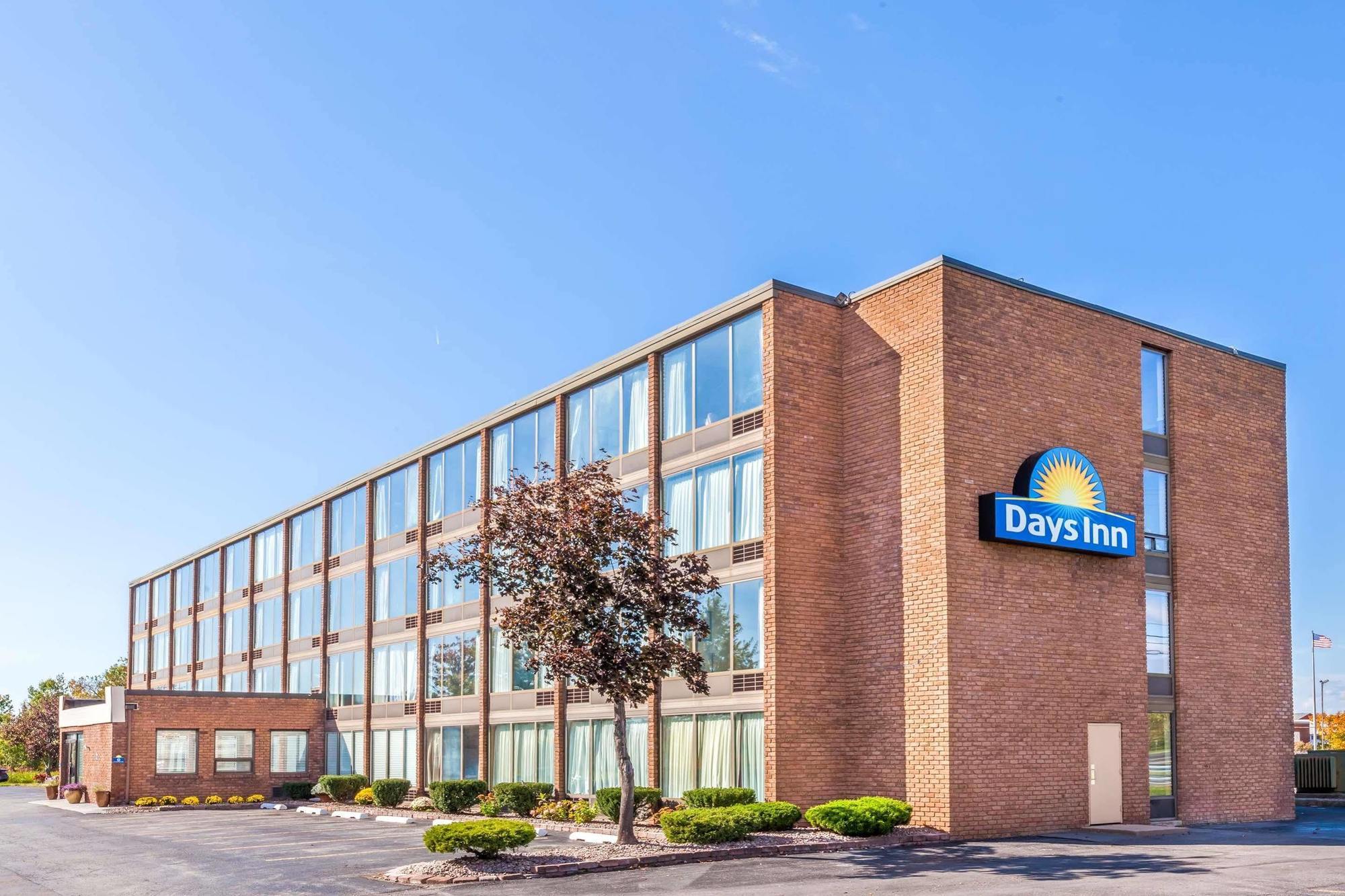 Days Inn Syracuse East Syracuse Extérieur photo